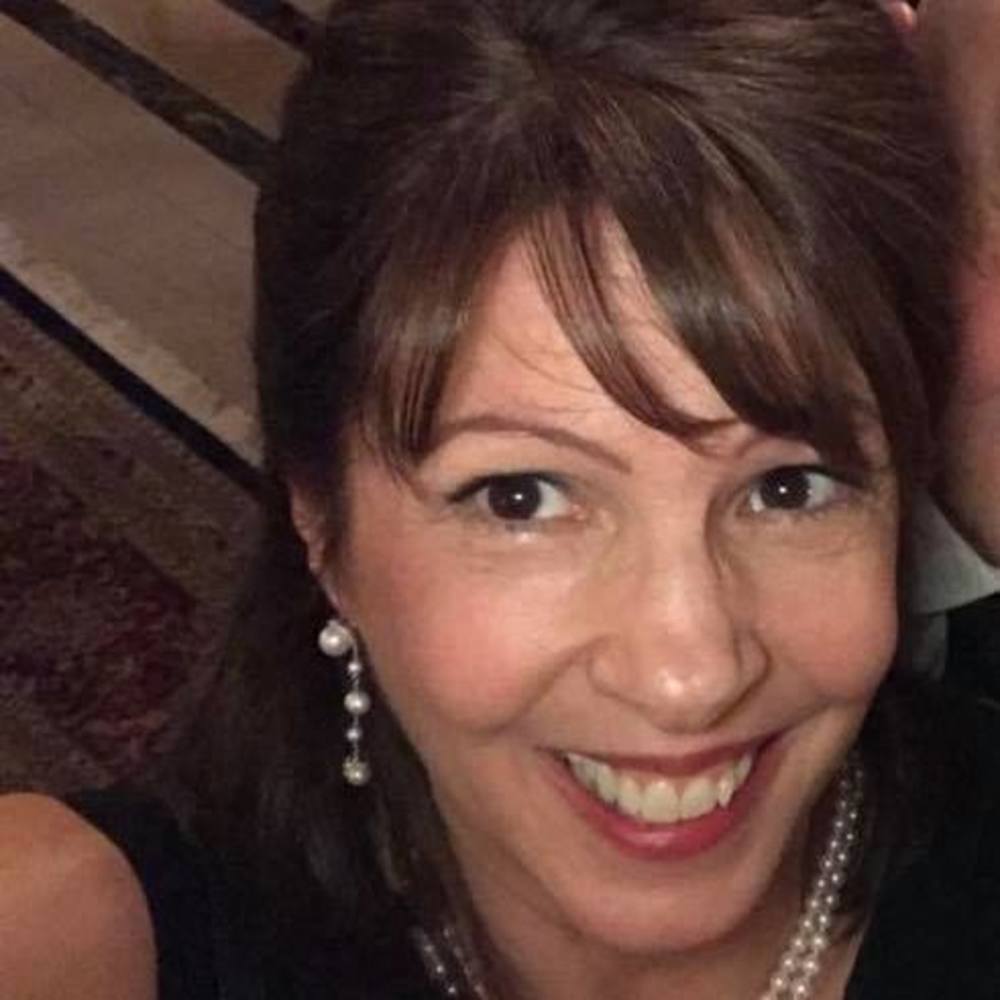 Meet your Posher, Debbie